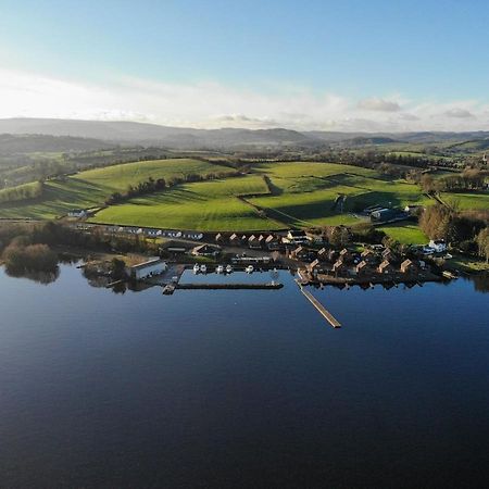 Tullybay Holiday Homes ภายนอก รูปภาพ