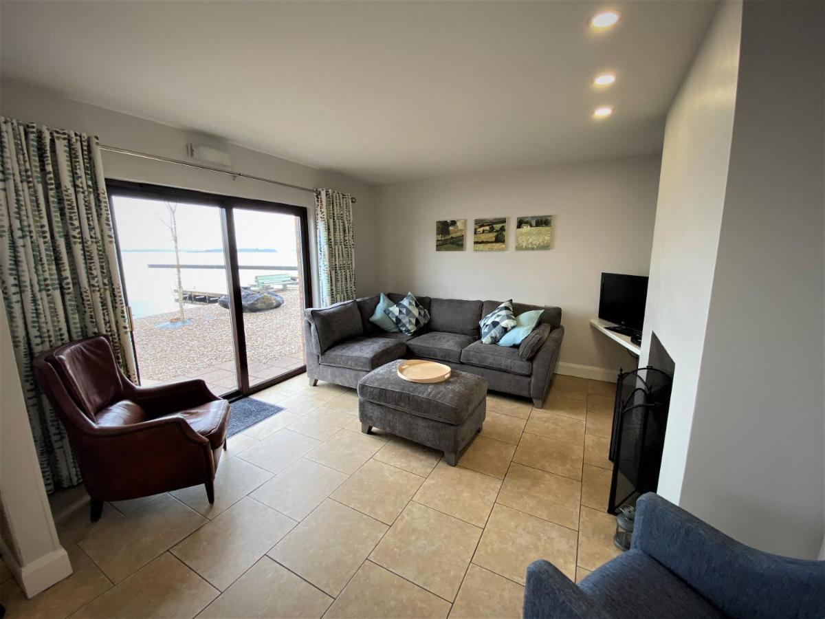 Tullybay Holiday Homes ภายนอก รูปภาพ