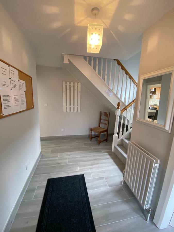 Tullybay Holiday Homes ภายนอก รูปภาพ